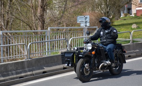 Moto80
