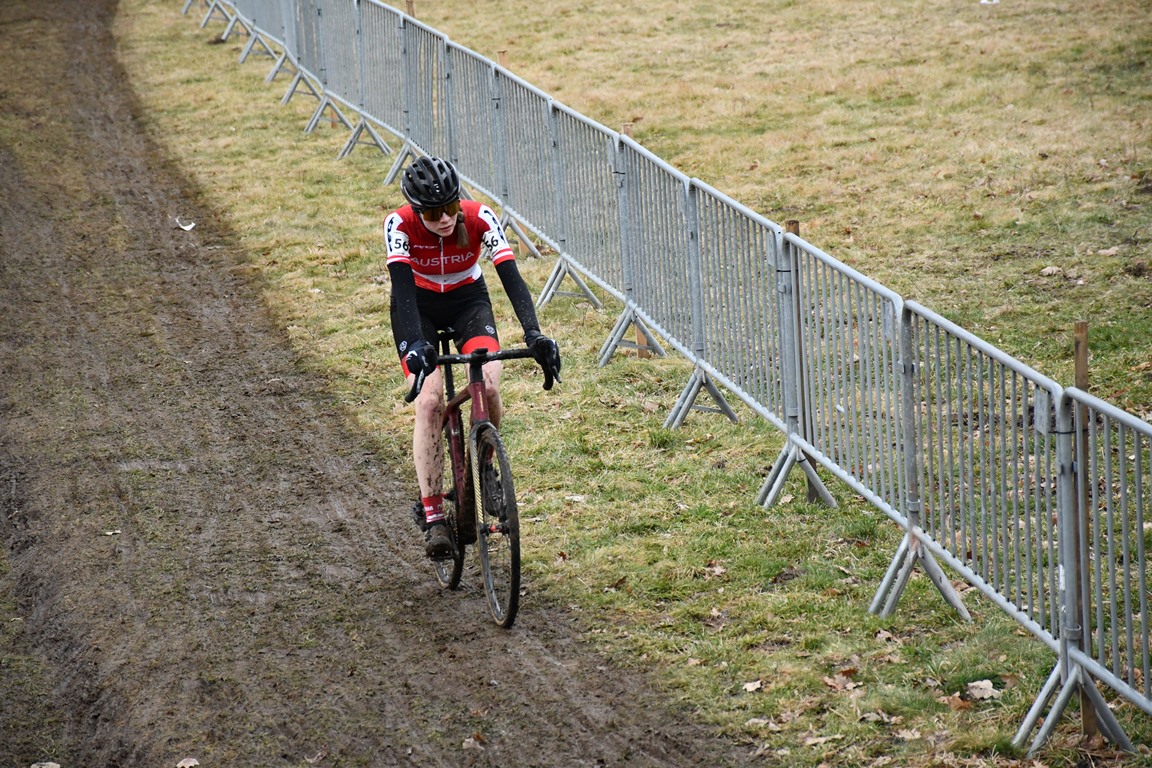 Cyclo64