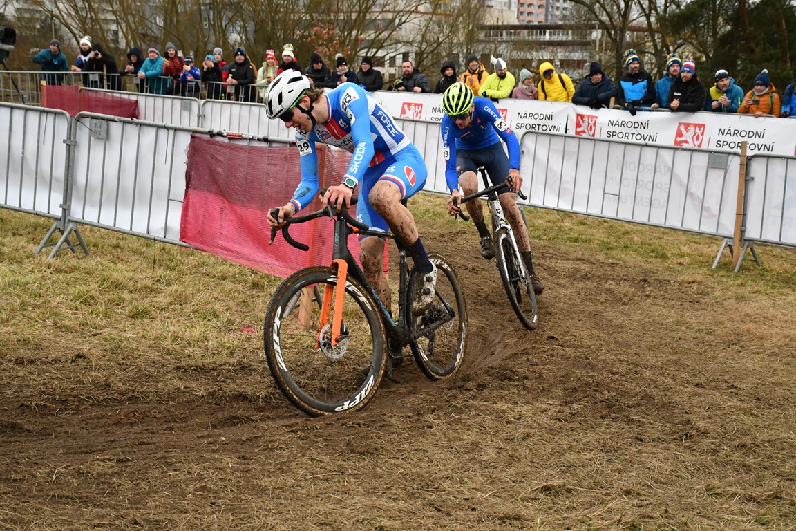 Cyclo77
